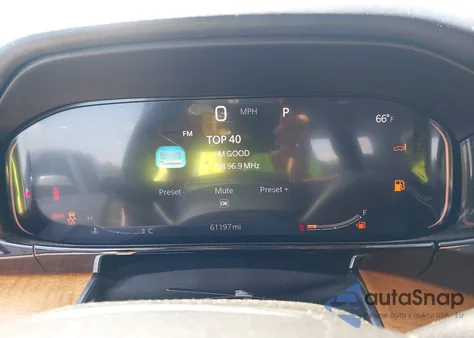 2022 Jeep Grand Wagoneer Series Iii 4X4 z USA, uszkodzony, nr VIN 1C4SJVGJ8NS202310